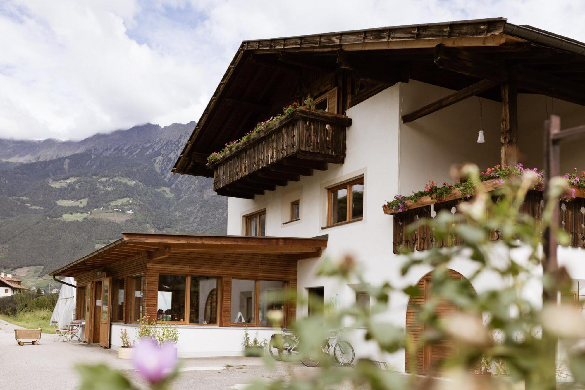 Schoene Wohnung Am Stadtrand Von Meran Valentinhof Экстерьер фото